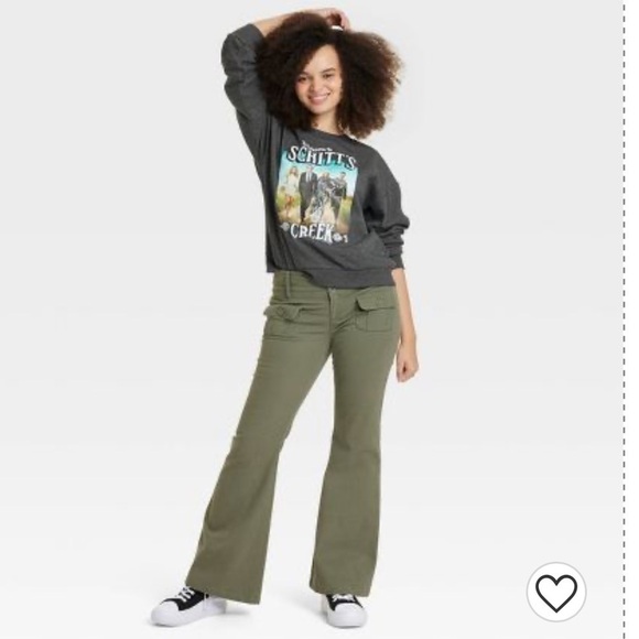 SCHITT’S CREEK Graphic Crewneck Sweatshirt Gray NWT Size Medium - Picture 12 of 12